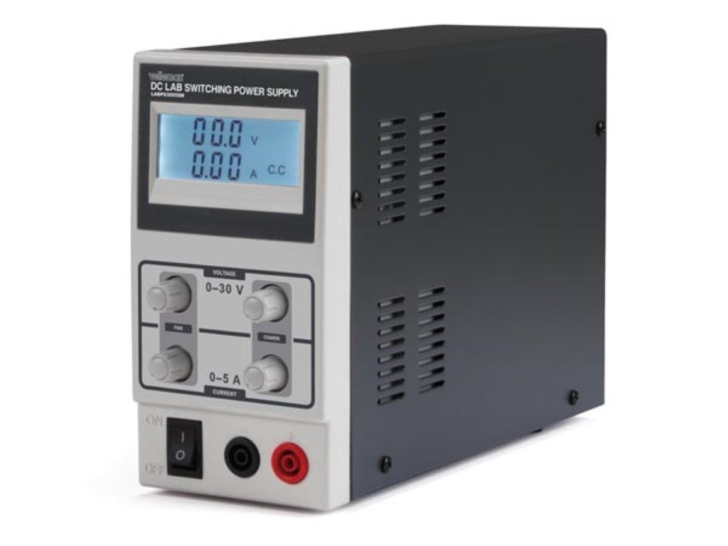 Labori impulss-toiteplokk 0-30 VDC / 0-5 A ; LCD ekraaniga