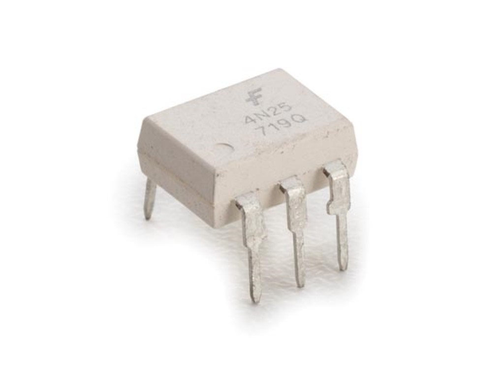 OPTO ISOLATOR WITH TRANSISTOR OUTPUT Vdc=2500V / CTR=50
