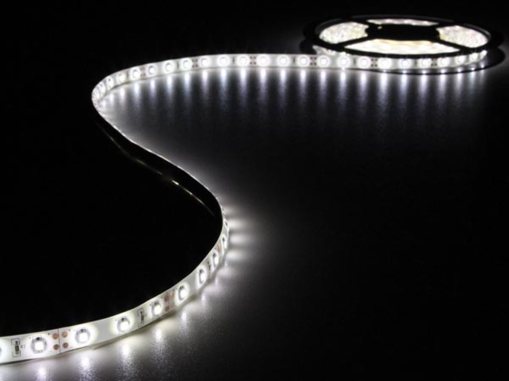 LED riba komplekt: LED riba + toiteplokk - külm valge - 300 LEDs - 5 m - 12 VDC