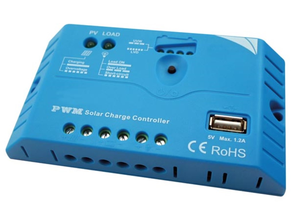 PWM SOLAR CHARGE CONTROLLER WITH USB OUTPUT - 10 A - 12/24 VDC